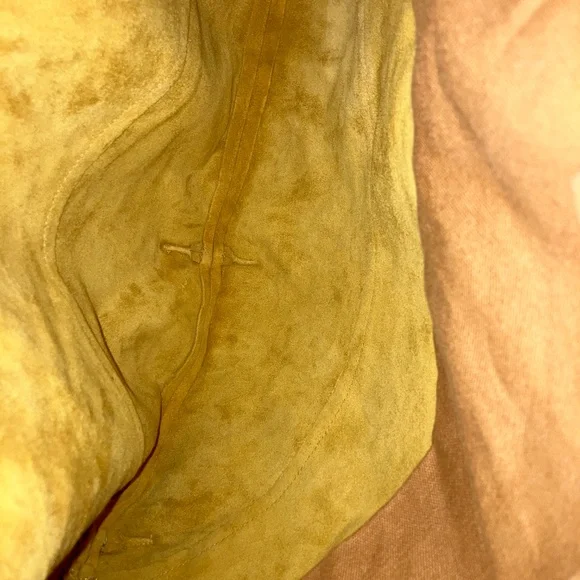 Mustard, yellow suede hobo bag - Picture 6 of 7